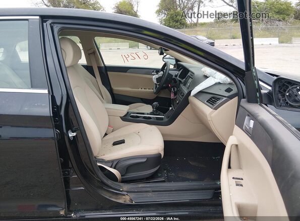 5NPE24AF7HH587340 2017 HYUNDAI SONATA Black Front interior view