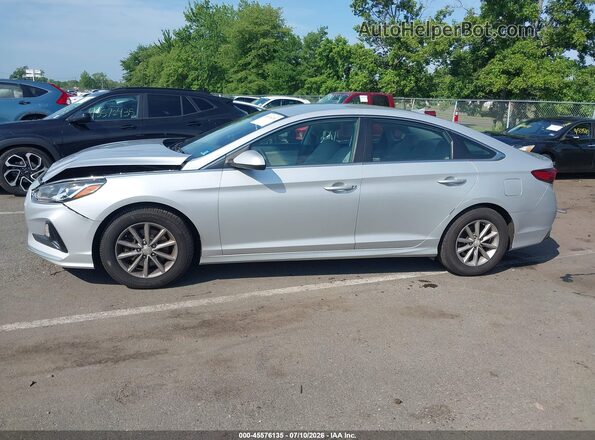 5NPE24AF7JH688366 2018 HYUNDAI SONATA Silver Սալոնի 360 աստիճան տեսք