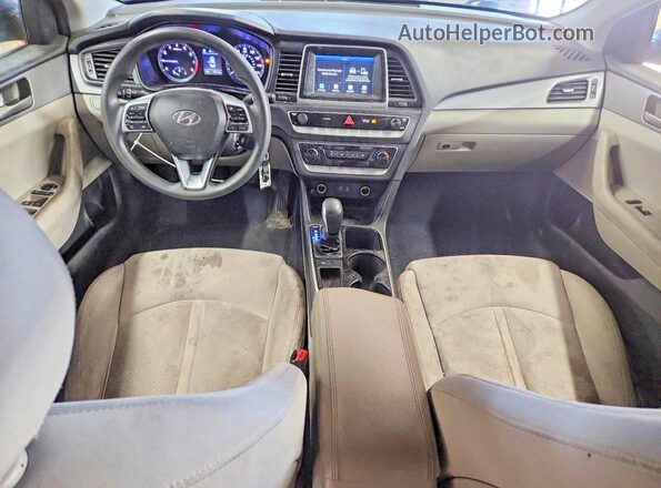 5NPE24AF7KH745862 2019 HYUNDAI SONATA Серый Вид панели приборов