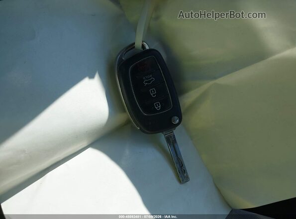 5NPE24AF7KH755517 2019 HYUNDAI SONATA Silver Dashboard view