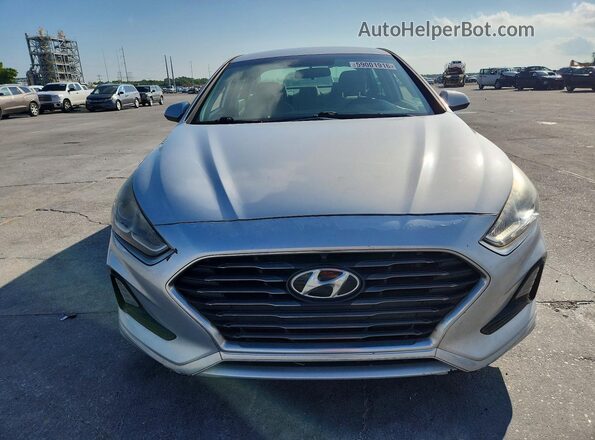 5NPE24AF7KH762600 2019 HYUNDAI SONATA Silver Դիմացի տեսք