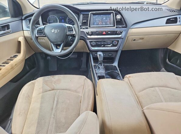 5NPE24AF7KH814355 2019 HYUNDAI SONATA Белый Вид панели приборов