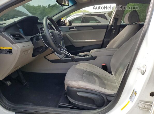 5NPE24AF8GH346935 2016 HYUNDAI SONATA White Front interior view
