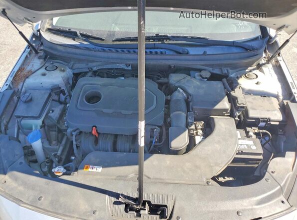 5NPE24AF8GH368224 2016 HYUNDAI SONATA Silver Widok wnętrza z tyłu