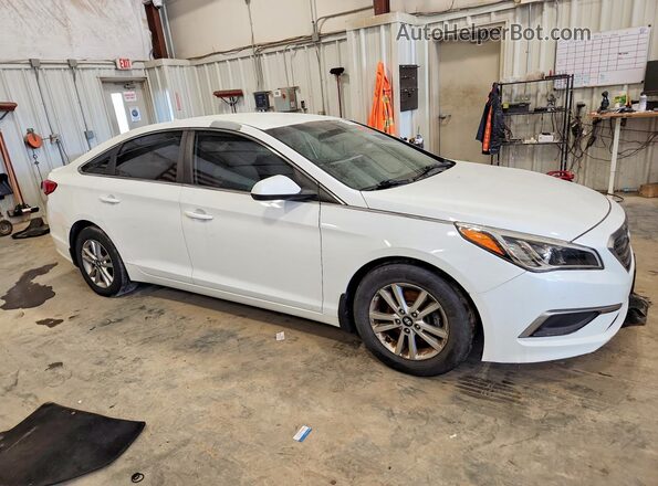 5NPE24AF8GH376971 2016 HYUNDAI SONATA Белый Передняя правая четверть