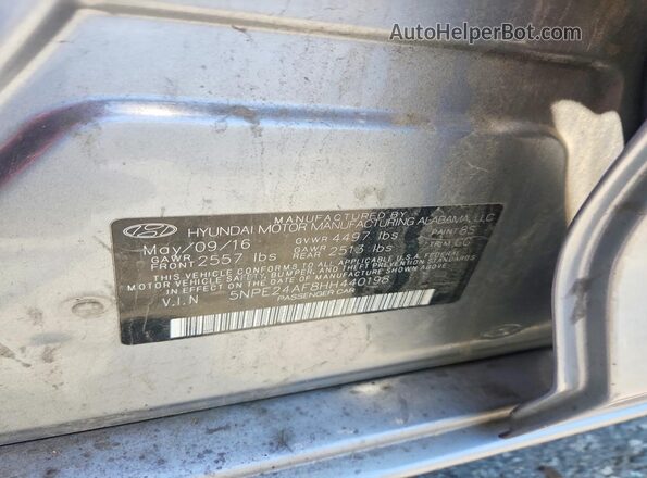 5NPE24AF8HH440198 2017 HYUNDAI SONATA Silver Widok komory silnika