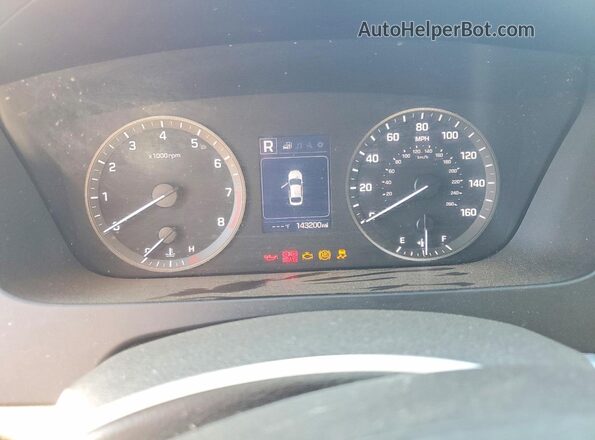 5NPE24AF8HH478854 2017 HYUNDAI SONATA Black Սարքավորումների վահանակի տեսք
