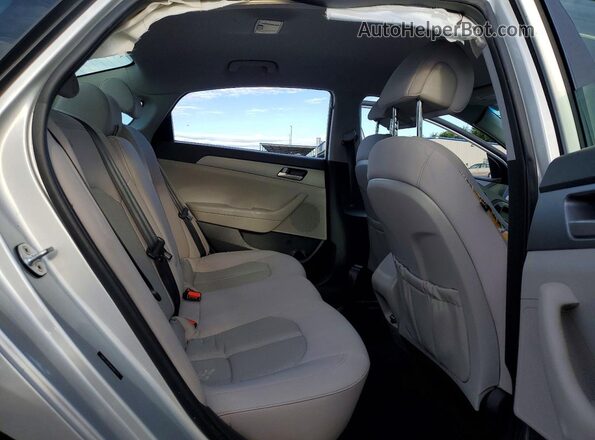 5NPE24AF8HH481771 2017 HYUNDAI SONATA Silver Rear seats view