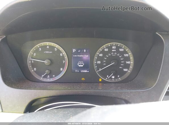 5NPE24AF8HH502909 2017 HYUNDAI SONATA Серебряный Вид задних сидений