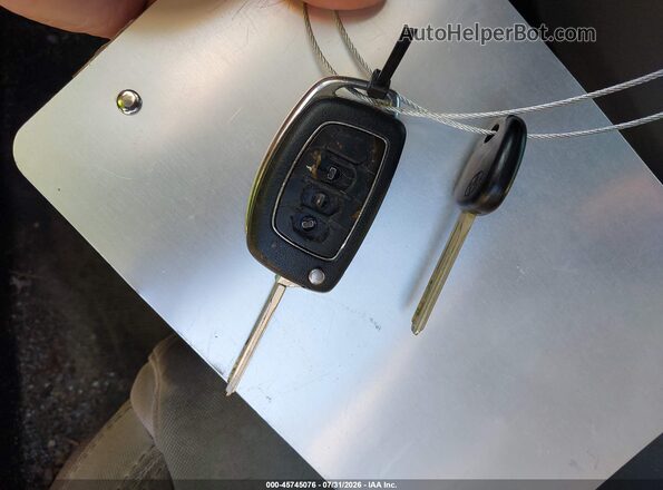 5NPE24AF8HH502909 2017 HYUNDAI SONATA Серебряный Вид панели приборов