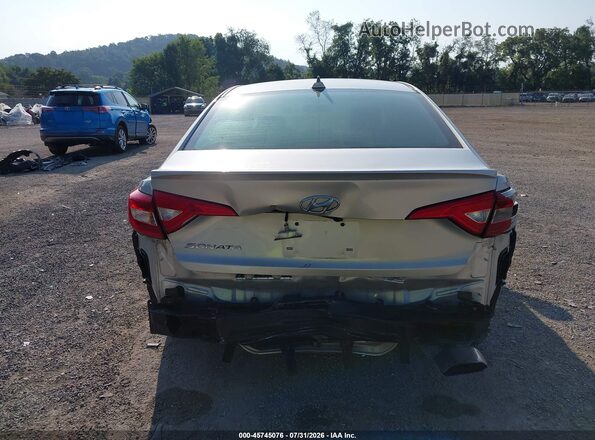 5NPE24AF8HH502909 2017 HYUNDAI SONATA Серебряный 