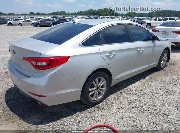 5NPE24AF8HH535828 2017 HYUNDAI SONATA Серебряный Задняя правая четверть