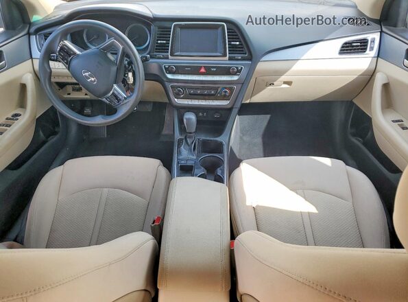 5NPE24AF8JH638253 2018 HYUNDAI SONATA White Widok deski rozdzielczej