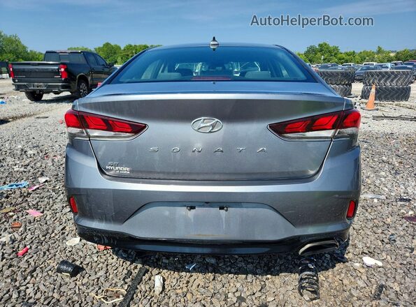 5NPE24AF8JH682284 2018 HYUNDAI SONATA Gray Widok z tyłu