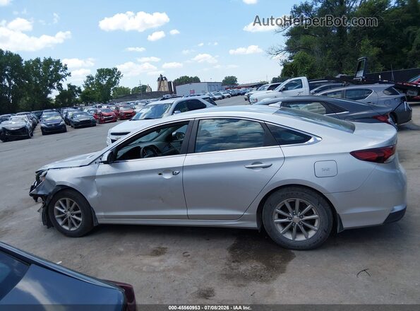 5NPE24AF8JH713615 2018 HYUNDAI SONATA Silver 