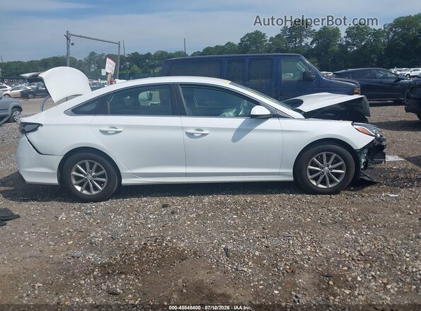 5NPE24AF8KH755994 2019 HYUNDAI SONATA White Widok wnętrza z tyłu