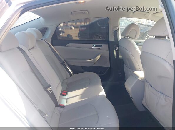 5NPE24AF9GH323132 2016 HYUNDAI SONATA Silver VIN կոդի պիտակի տեսք