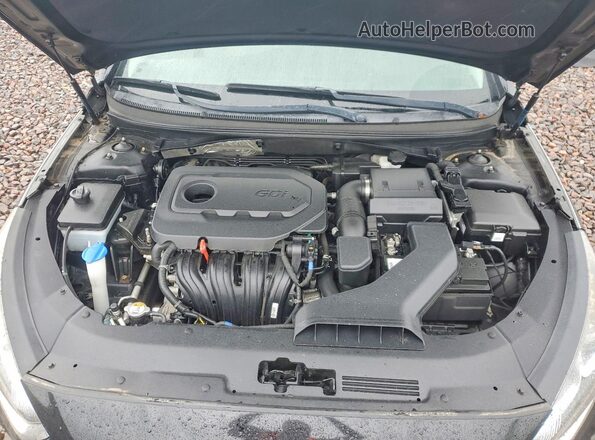 5NPE24AF9JH609134 2018 HYUNDAI SONATA Black Widok wnętrza z tyłu