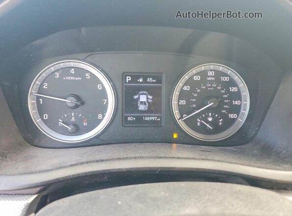 5NPE24AF9JH613684 2018 HYUNDAI SONATA Black ხელსაწყოთა პანელის ხედი