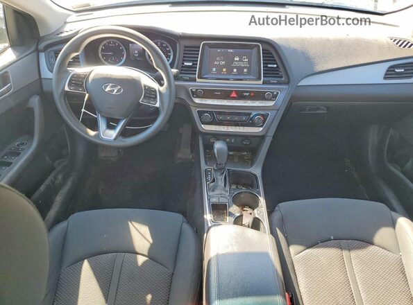 5NPE24AF9KH761562 2019 HYUNDAI SONATA Черный Вид панели приборов