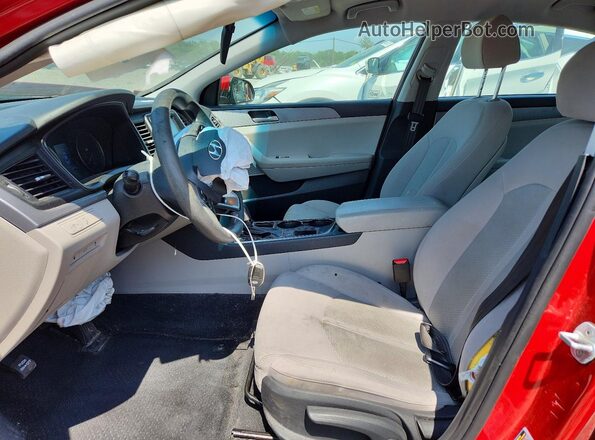 5NPE24AF9KH794903 2019 HYUNDAI SONATA Red Front interior view