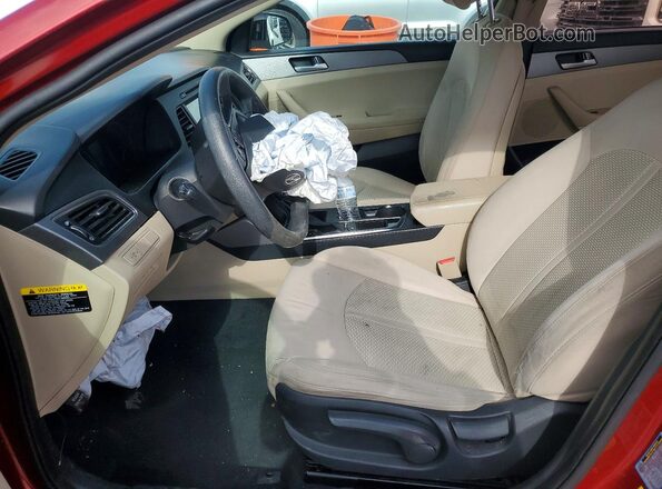 5NPE24AFXGH279206 2016 HYUNDAI SONATA Красный Вид салона спереди