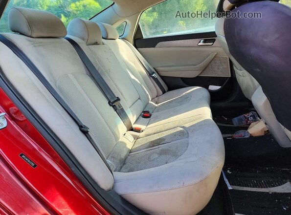 5NPE24AFXGH337606 2016 HYUNDAI SONATA Red Հետևի նստատեղերի տեսք