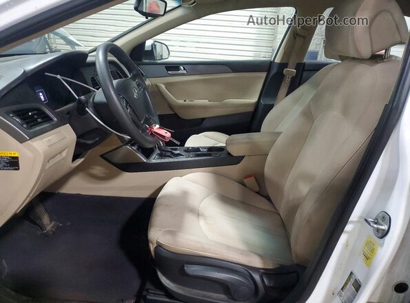 5NPE24AFXGH356561 2016 HYUNDAI SONATA White Front interior view