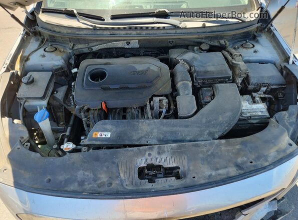 5NPE24AFXHH530971 2017 HYUNDAI SONATA Silver Սալոնի հետևի տեսք