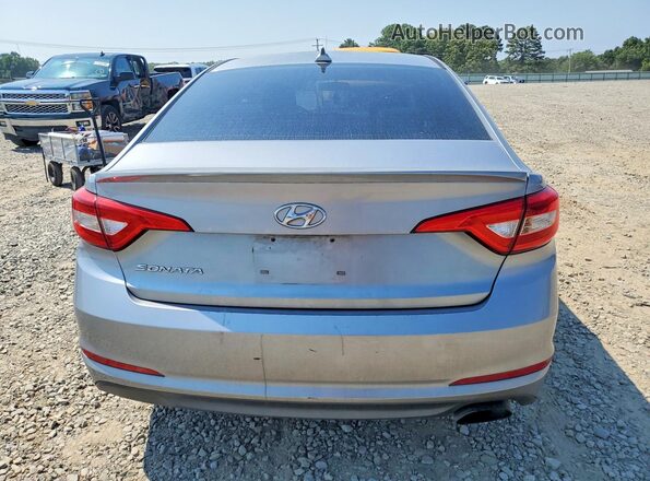 5NPE24AFXHH570399 2017 HYUNDAI SONATA Серебряный Вид сзади