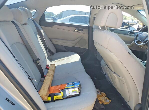 5NPE24AFXHH570399 2017 HYUNDAI SONATA Серебряный Вид задних сидений