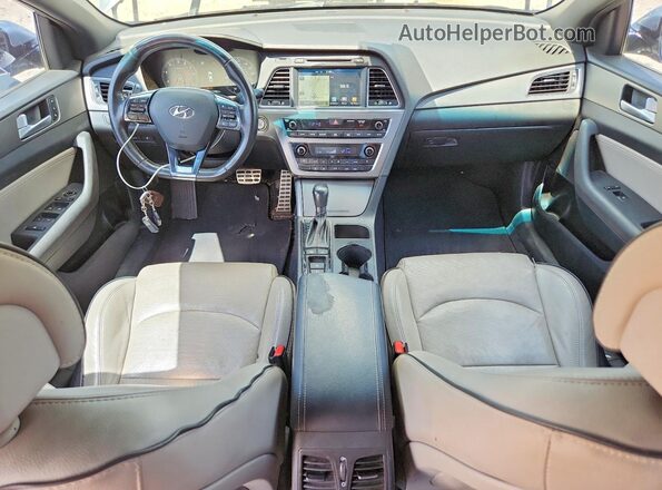 5NPE34AB1HH479239 2017 HYUNDAI SONATA Silver Widok deski rozdzielczej