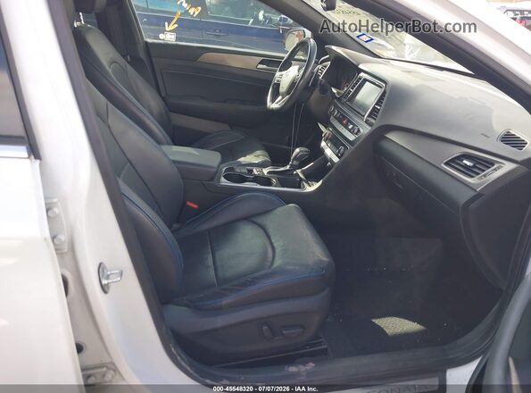 5NPE34AB1JH663232 2018 HYUNDAI SONATA White Вид салону спереду