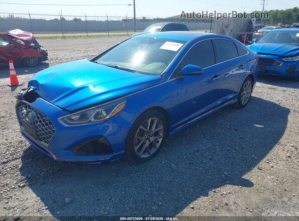 5NPE34AB2JH637349 2018 HYUNDAI SONATA Blue წინა მარცხენა ხედი სამი მეოთხედიდან