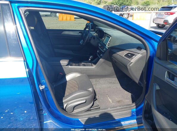 5NPE34AB2JH637349 2018 HYUNDAI SONATA Blue წინა სალონის ხედი