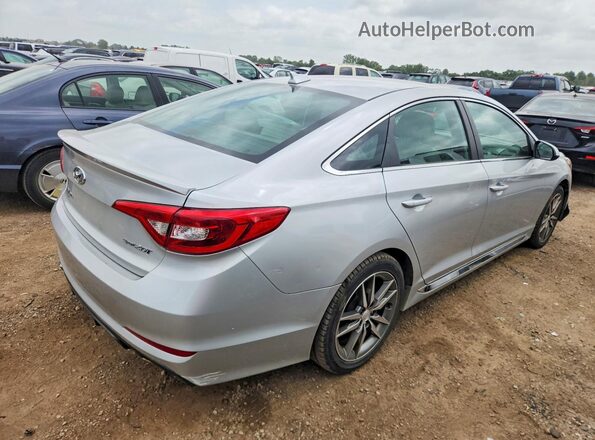 5NPE34AB4HH558775 2017 HYUNDAI SONATA Серебряный Задняя правая четверть