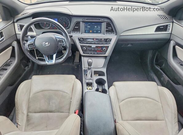 5NPE34AB4HH558775 2017 HYUNDAI SONATA Серебряный Вид панели приборов