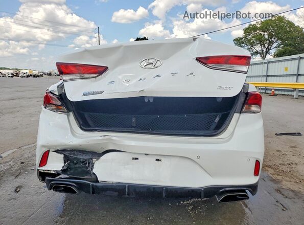 5NPE34AB4JH672958 2018 HYUNDAI SONATA White Widok z tyłu