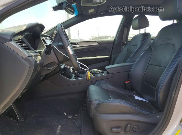 5NPE34AB5KH810010 2019 HYUNDAI SONATA Silver Вид салону спереду