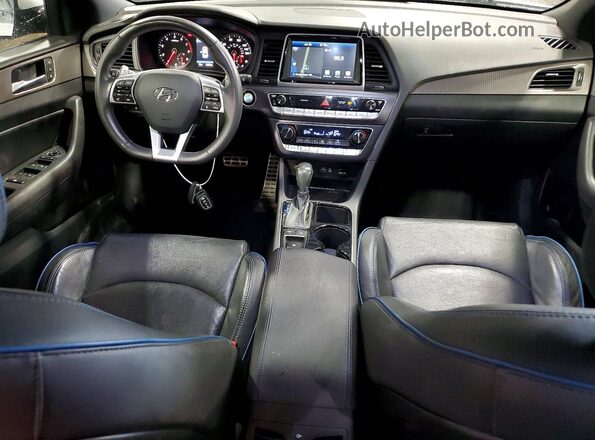 5NPE34ABXKH806860 2019 HYUNDAI SONATA Серебряный Вид панели приборов