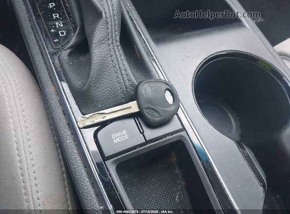 5NPE34AF0GH428901 2016 HYUNDAI SONATA Red Widok deski rozdzielczej