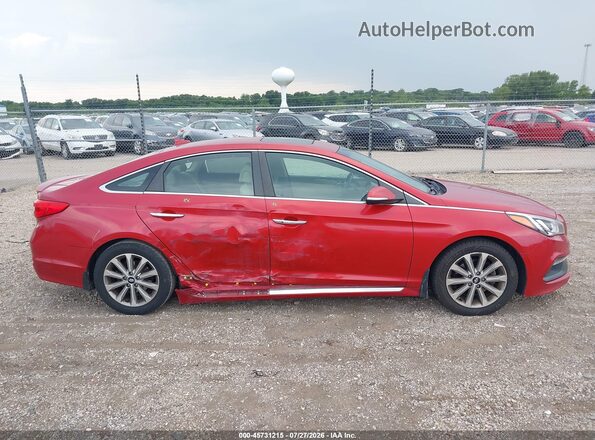 5NPE34AF0HH546514 2017 HYUNDAI SONATA Red Widok wnętrza z tyłu