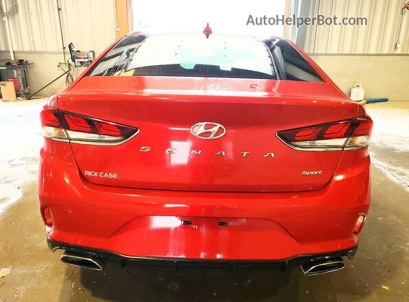 5NPE34AF0KH755713 2019 HYUNDAI SONATA Red Rear view