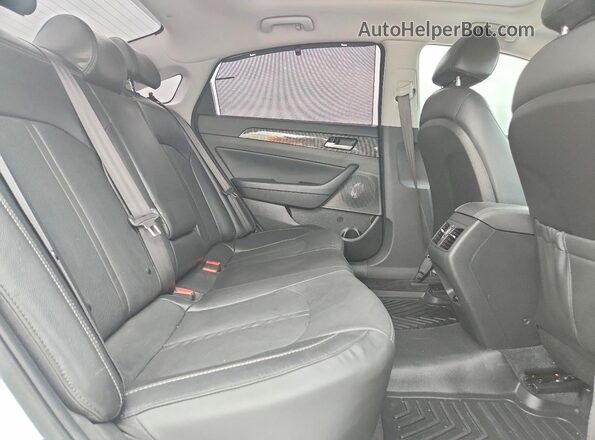 5NPE34AF0KH799744 2019 HYUNDAI SONATA White Vista de los asientos traseros