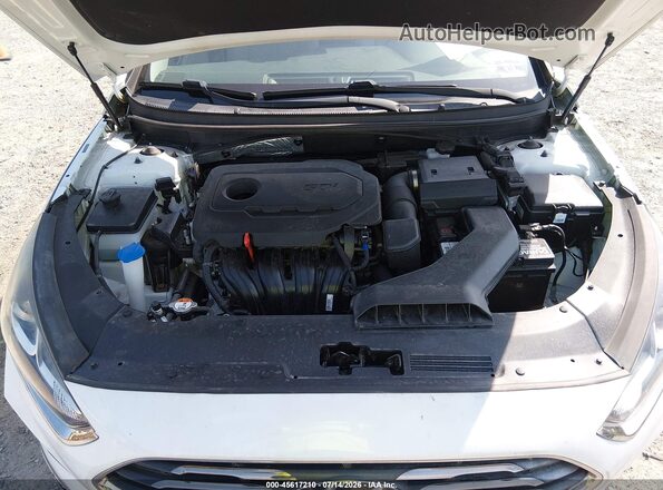 5NPE34AF1JH607732 2018 HYUNDAI SONATA White Հետևի տեսք