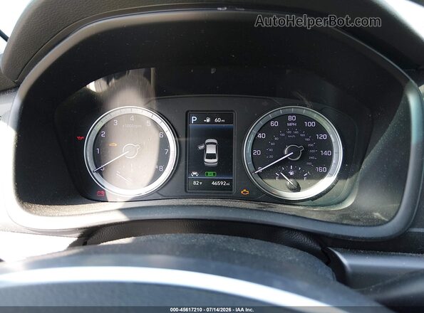 5NPE34AF1JH607732 2018 HYUNDAI SONATA White Հետևի նստատեղերի տեսք