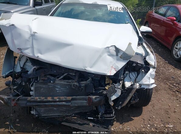 5NPE34AF1JH624028 2018 HYUNDAI SONATA White Widok z przodu