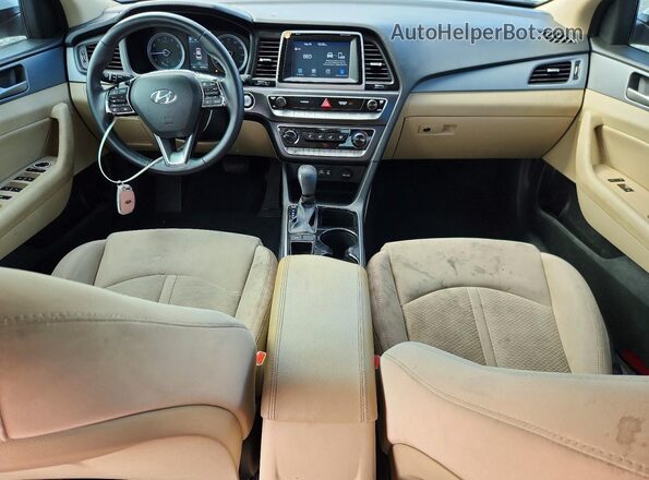 5NPE34AF1JH682429 2018 HYUNDAI SONATA White Առջևի վահանակի տեսք