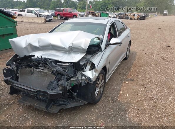 5NPE34AF1KH742419 2019 HYUNDAI SONATA Silver წინა მარცხენა ხედი სამი მეოთხედიდან