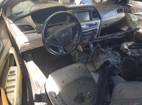 5NPE34AF2HH452554 2017 HYUNDAI SONATA Silver Առջևի վահանակի տեսք